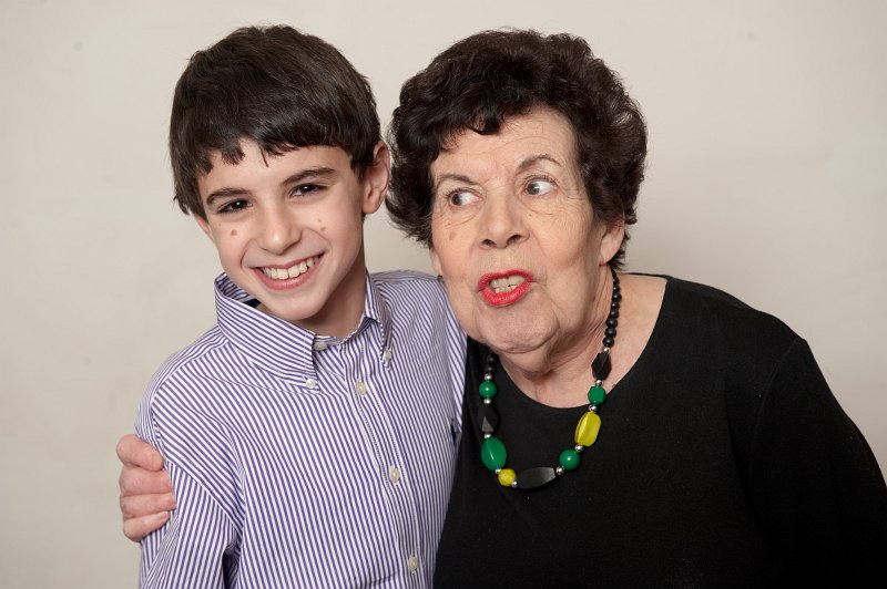 lee129.JPG - Daniel Lee Barmitzvah party at home
