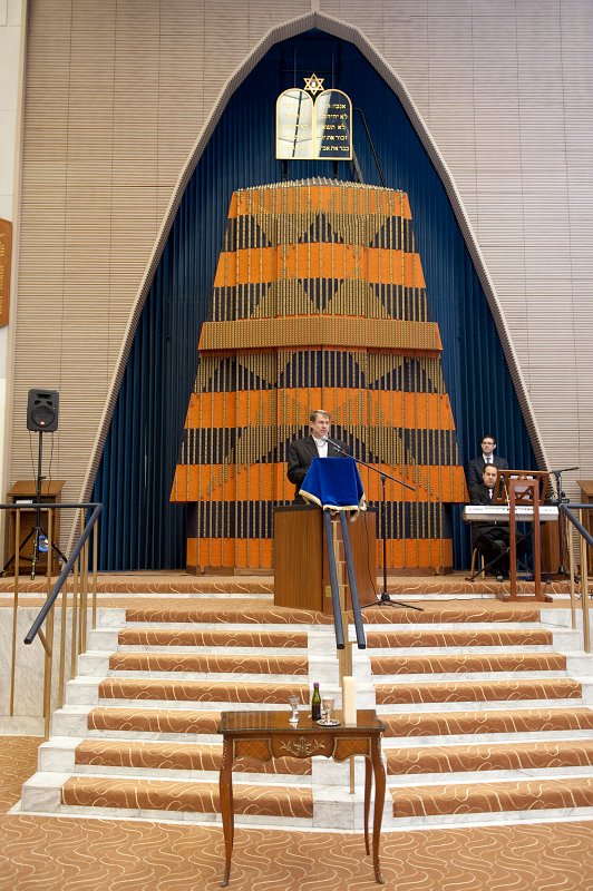 noas181.JPG - Noa Sperber Bat Mitzvah party  St Johns Wood Synagogue London  NW8