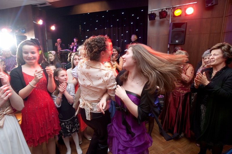 noas486.JPG - Noa Sperber Bat Mitzvah party  St Johns Wood Synagogue London  NW8